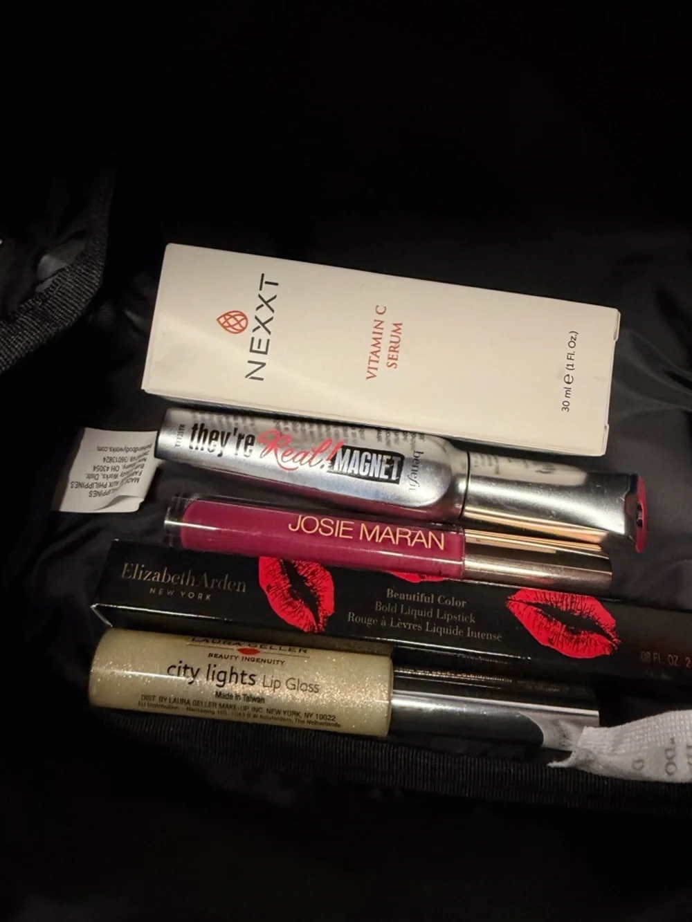 Beauty set - Disney Villains large makeup bag with 5 premium beauty items NWT